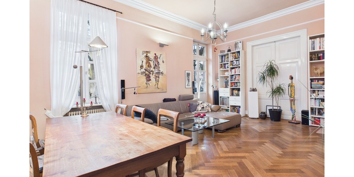 Erdgeschoss Zimmer 2.3 - Villa in Wiesbaden.jpg