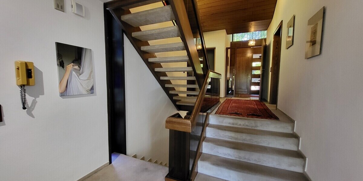 Split-Level