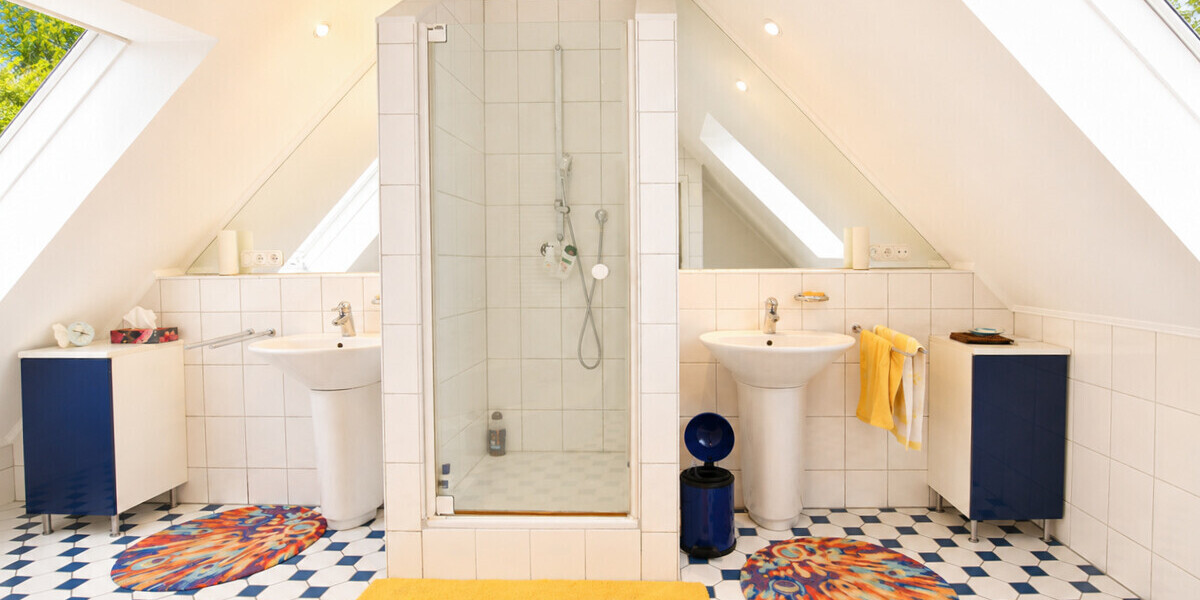 Bad mit Dusche