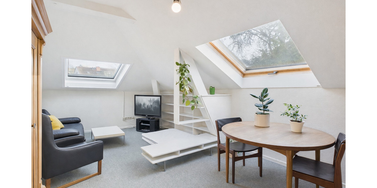 Dachgeschoss Zimmer 2 - Villa in Wiesbaden