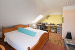 Bad Vilbel: Gepflegtes Stadthaus mit viel Platz! - Einfamilienhaus Bad Vilbel | Angebot:26421517