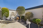 Einzigartiger Atrium-Bungalow in Maintal-Bischofsheim mit EBK, Traumgarten und Garage - Bungalow Maintal / Bischofsheim Bischofsheim | Angebot:26110603