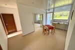 Schwalbach: Ruhig wohnen am Grüngürtel – Bungalow mit großem Garten und vielseitigem Raumangebot - Einfamilienhaus Schwalbach | Angebot:26534677