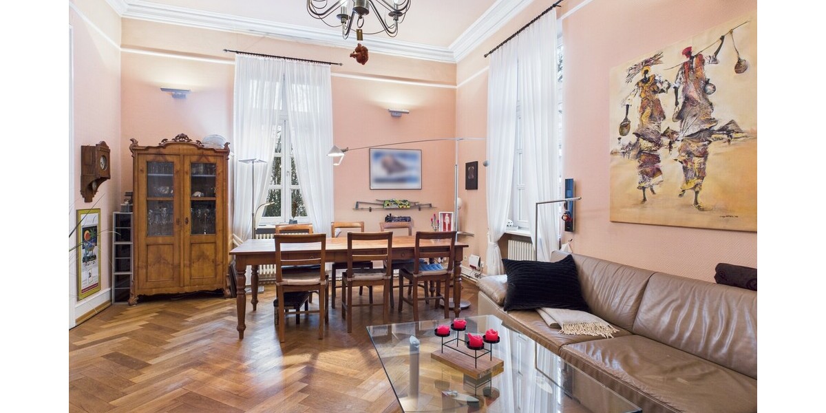 Erdgeschoss Zimmer 2.2 - Villa in Wiesbaden.jpg